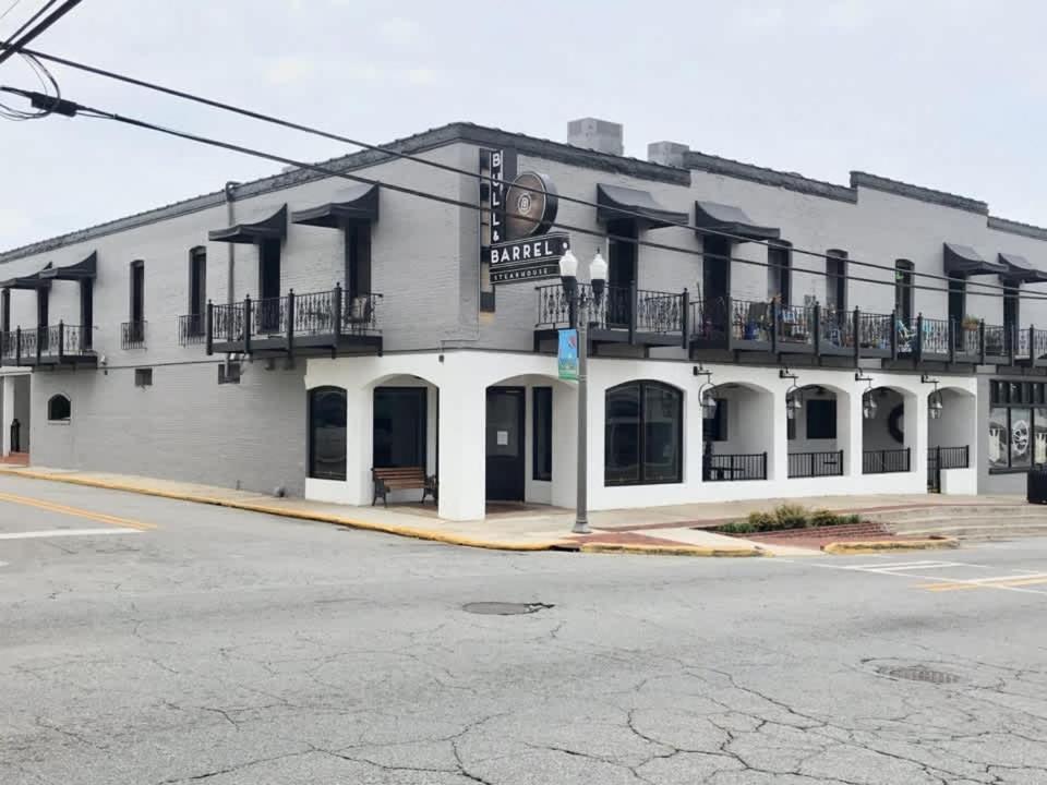 The Post Loft- In The Heart Of Downtown Statesboro Apartment Exterior photo